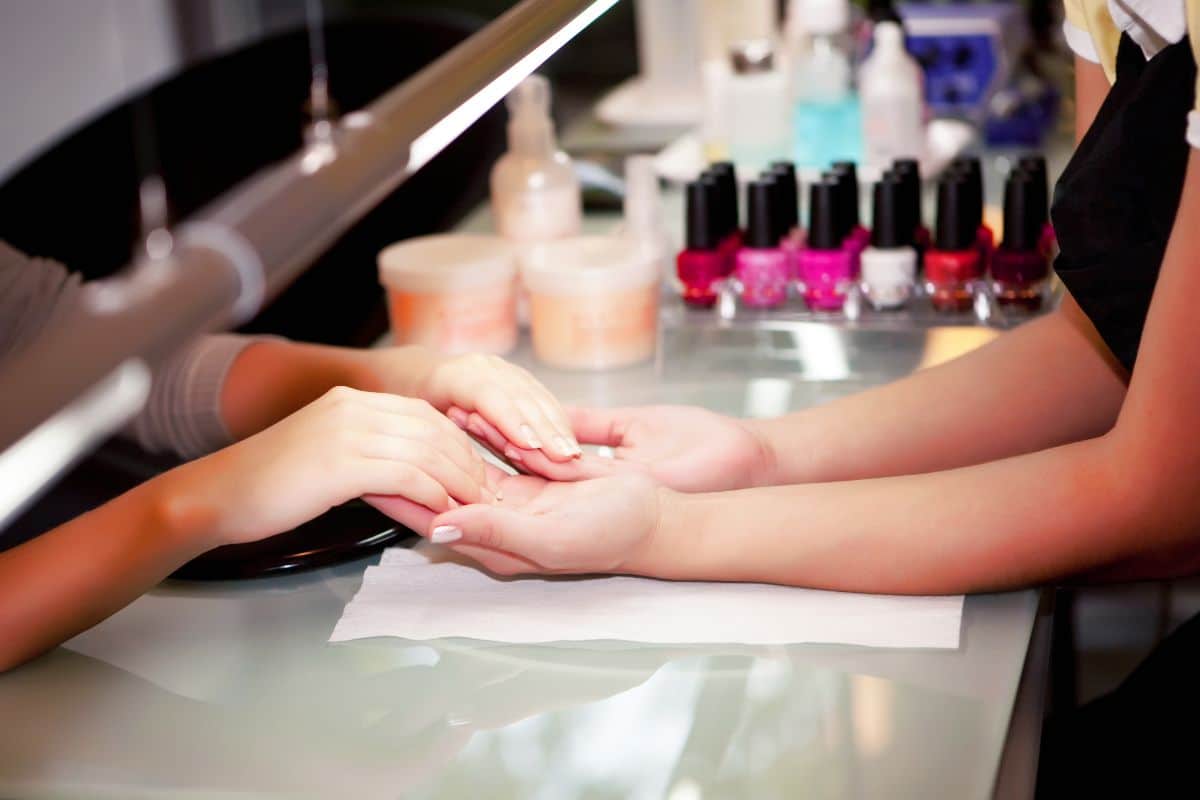 3. Best Gel Nail Salons for Nail Art - wide 5